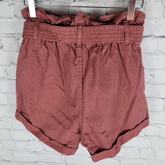 ABERCROMBIE & FITCH | paperbag belted jean shorts - Picture 3 of 6